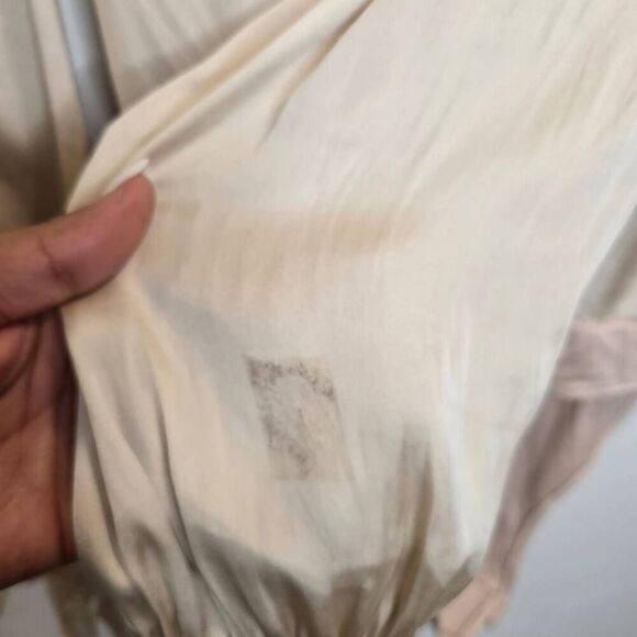 Paige Bodysuit Women's Small Satin Beige‎ Square Neck 100% Polyester Stretch - Picture 8 of 9